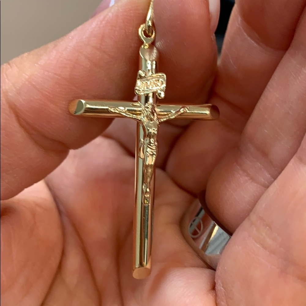 Religious 14k Gold Jesus Crucifix Cross Pendant - Picture 5 of 11